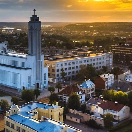 Stay In Kaunas & Radio City - Free Parking Buitenkant foto